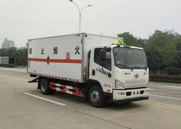 柞水爆破器材运输车可以上高速吗？