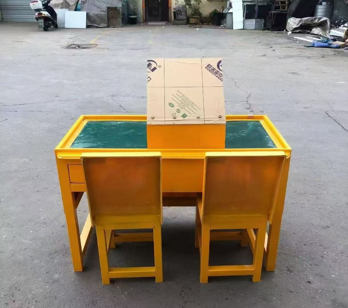 柞水防静电导通桌井下煤矿火工品发放桌：危险品流转的安全守护者